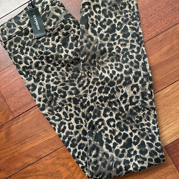 Leopard Print Express Jeans - Picture 3 of 9